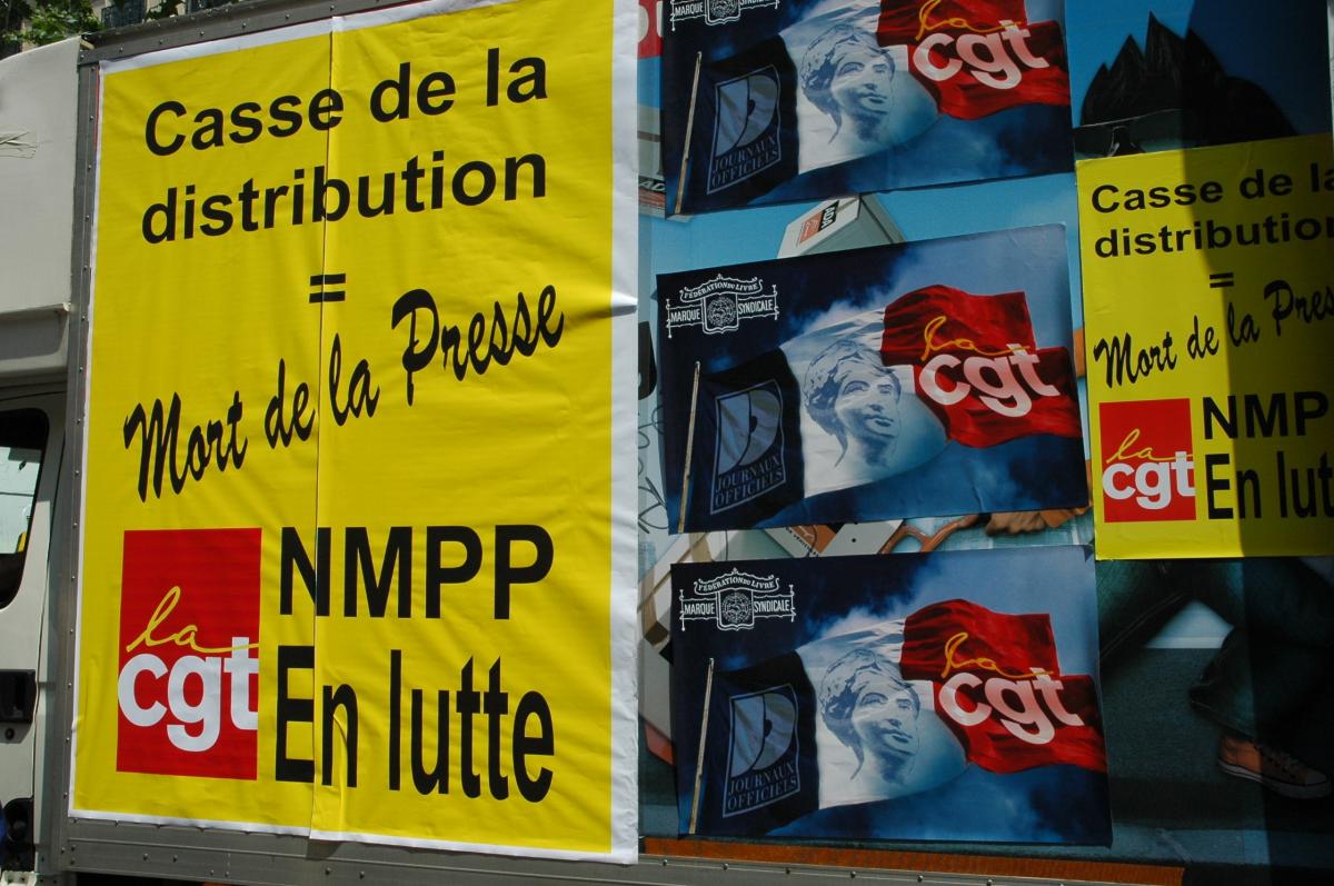 Affiche CGT : NMPP en lutte. Casse de la distribution = mort de la presse