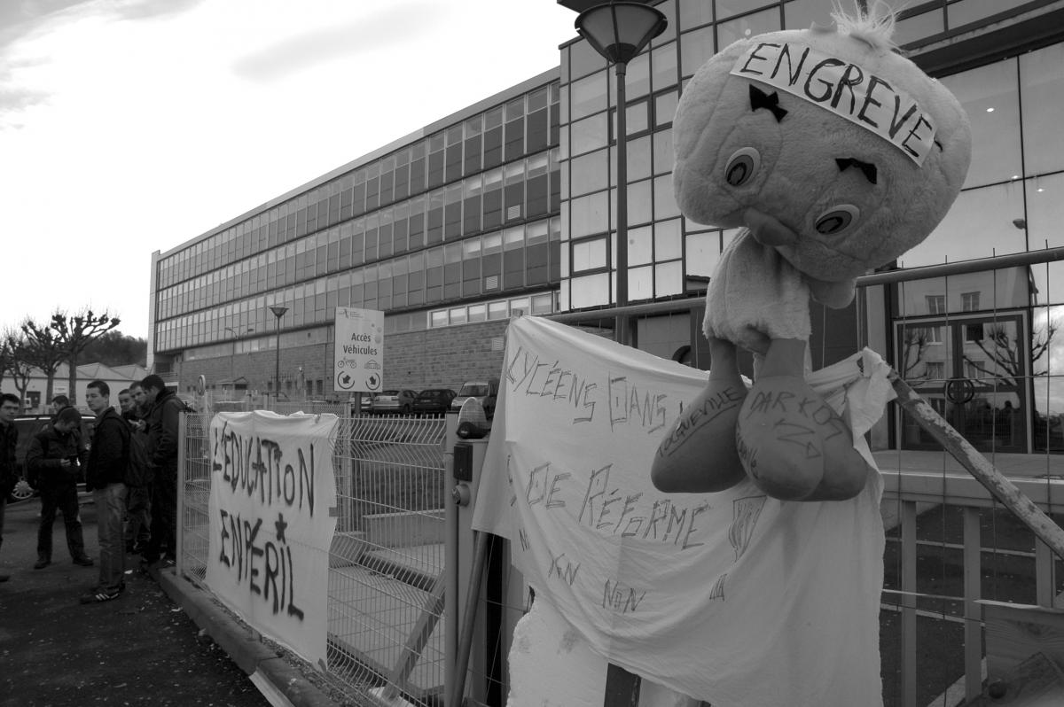 Blocage du lycée Tocqueville à Cherbourg