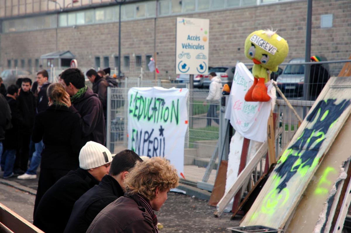 Blocage du lycée Tocqueville à Cherbourg
