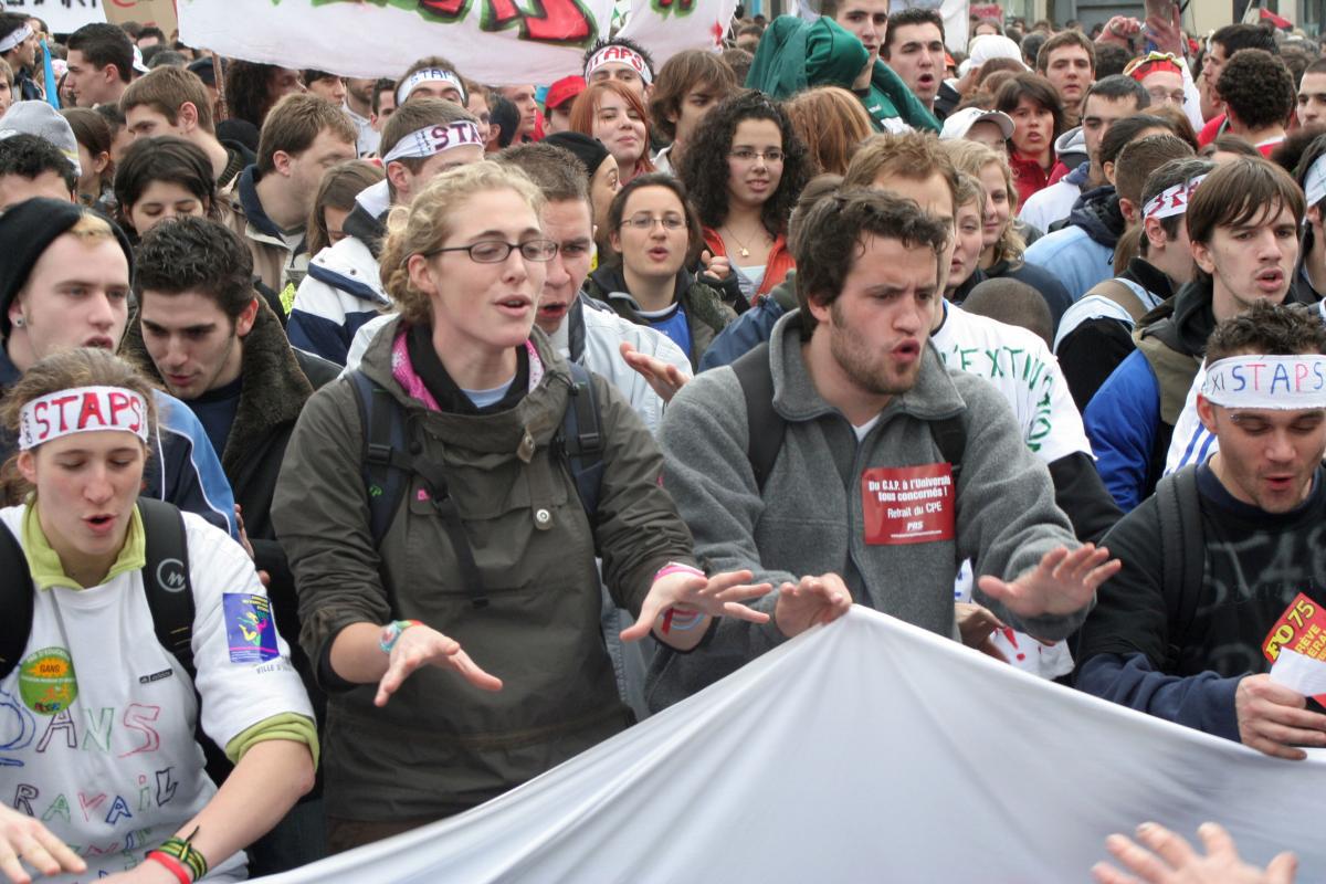 le AKKA des STAPS manif anti CPE 28 mars 2006