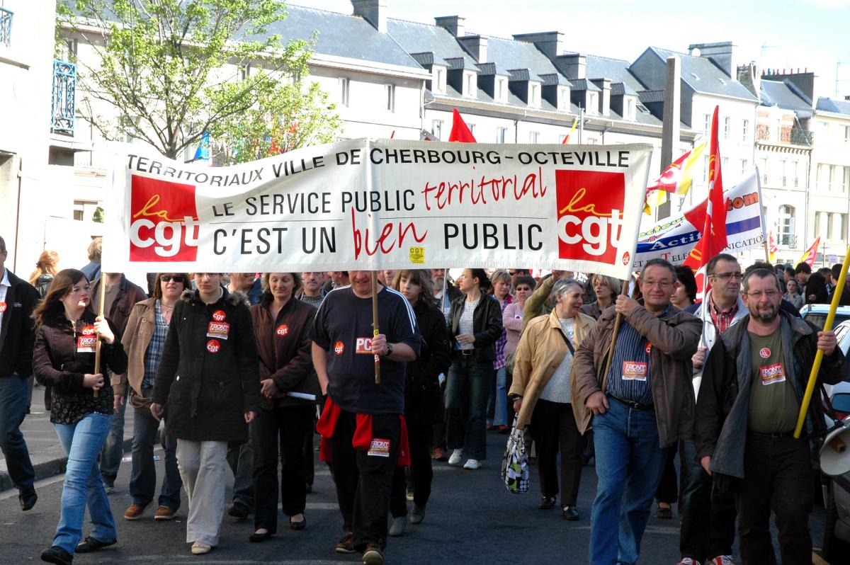 Banderole des térritoriaux CGT