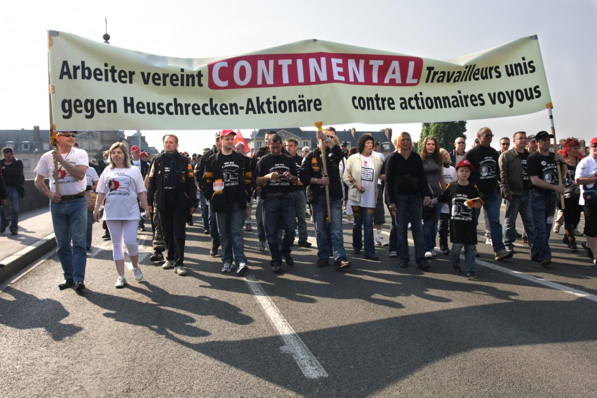la banderole de la manifestation à Hanovre