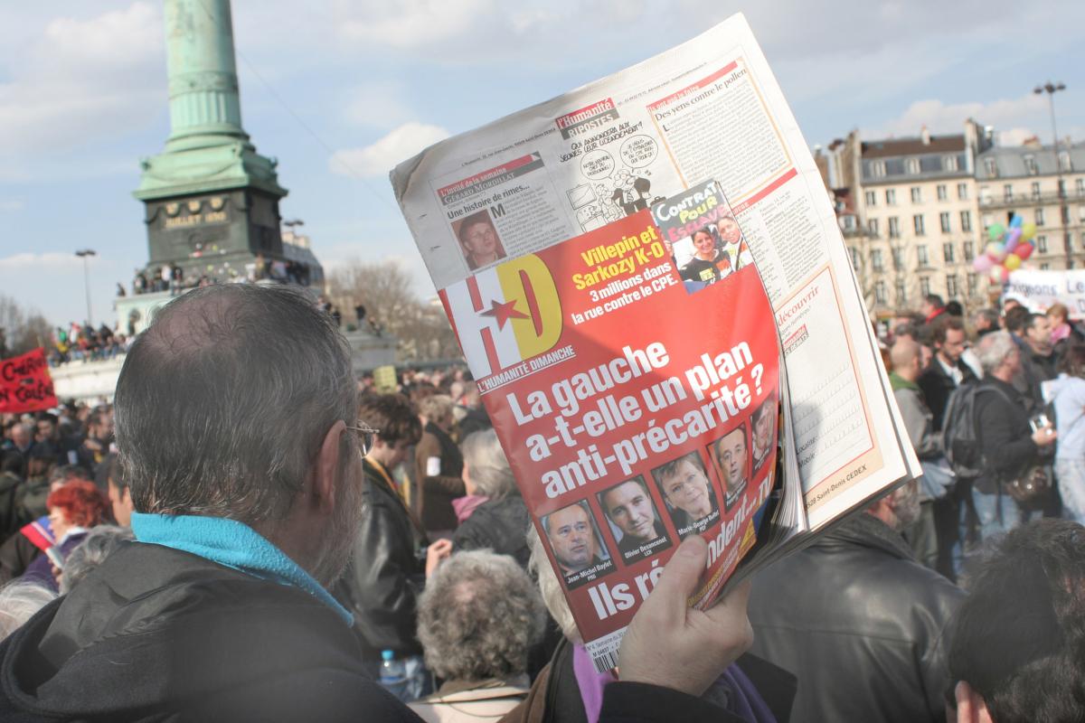vendeur de l'Humanité Dimanche
