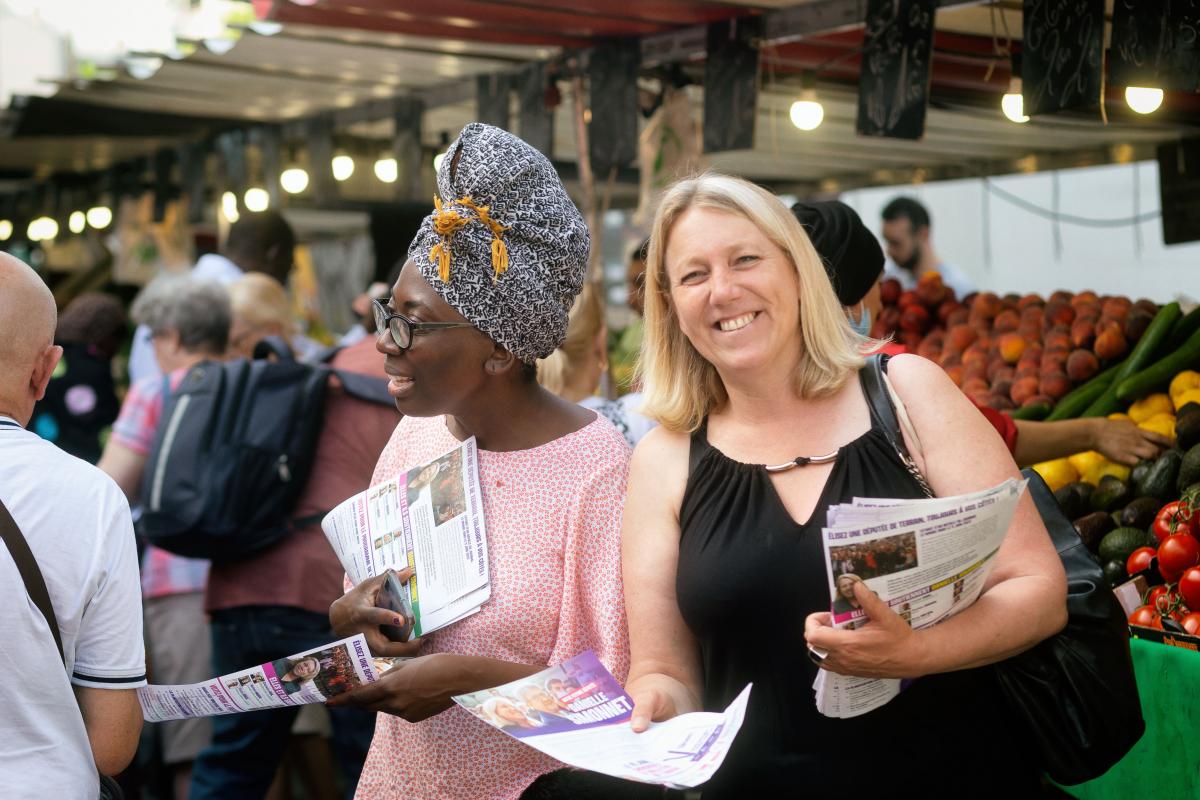 FRANCE - DISTRIBUTION OF NUPES LEAFLETS AT THE PORTE DE MONTREUIL MARKET