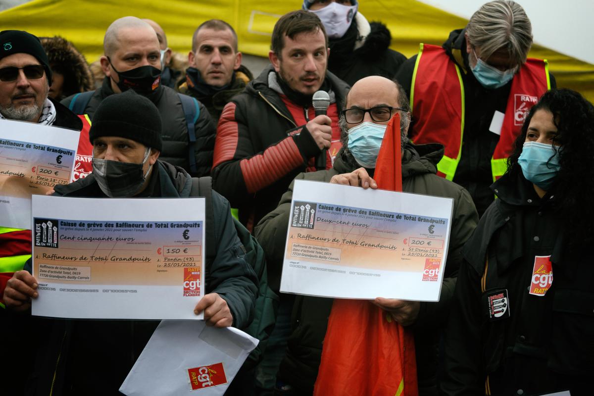 FRANCE - LABOUR - DEMONSTRATION - RALLY IN OF GRANDPUITS REFINERY WORKERS ON STRIKE