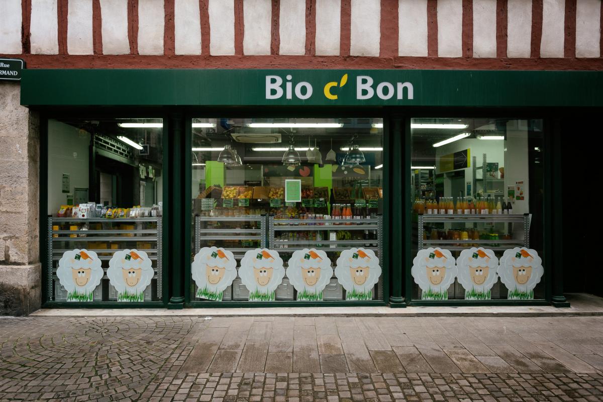 FRANCE - SUPERMARKET ILLUSTRATIONS