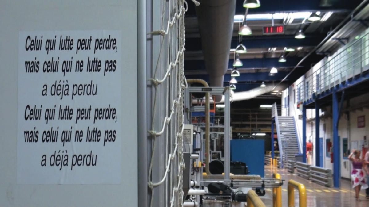 Affiche de lutte ‡ l'intÈrieur de l'usine Fralib