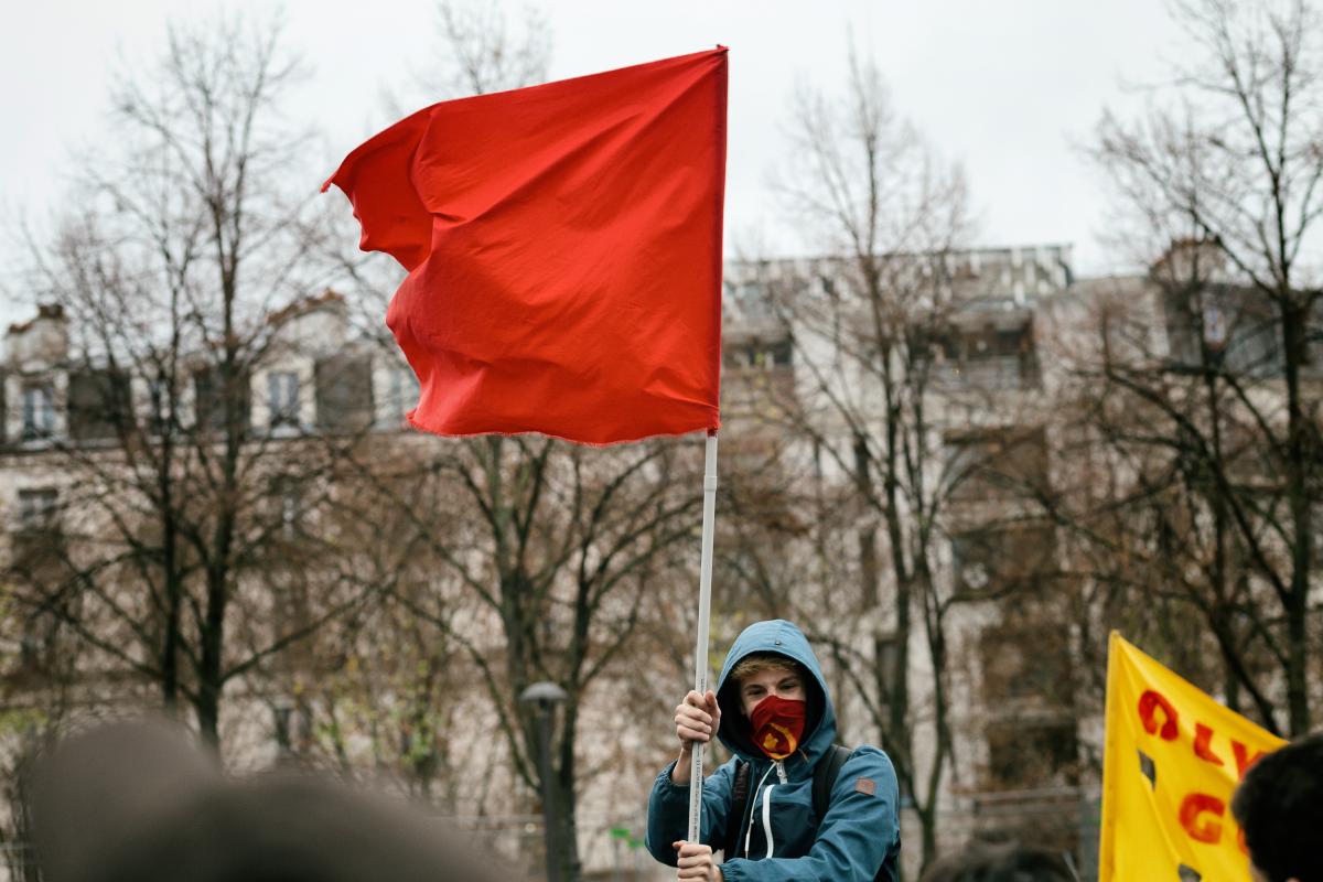 Drapeau Rouge
