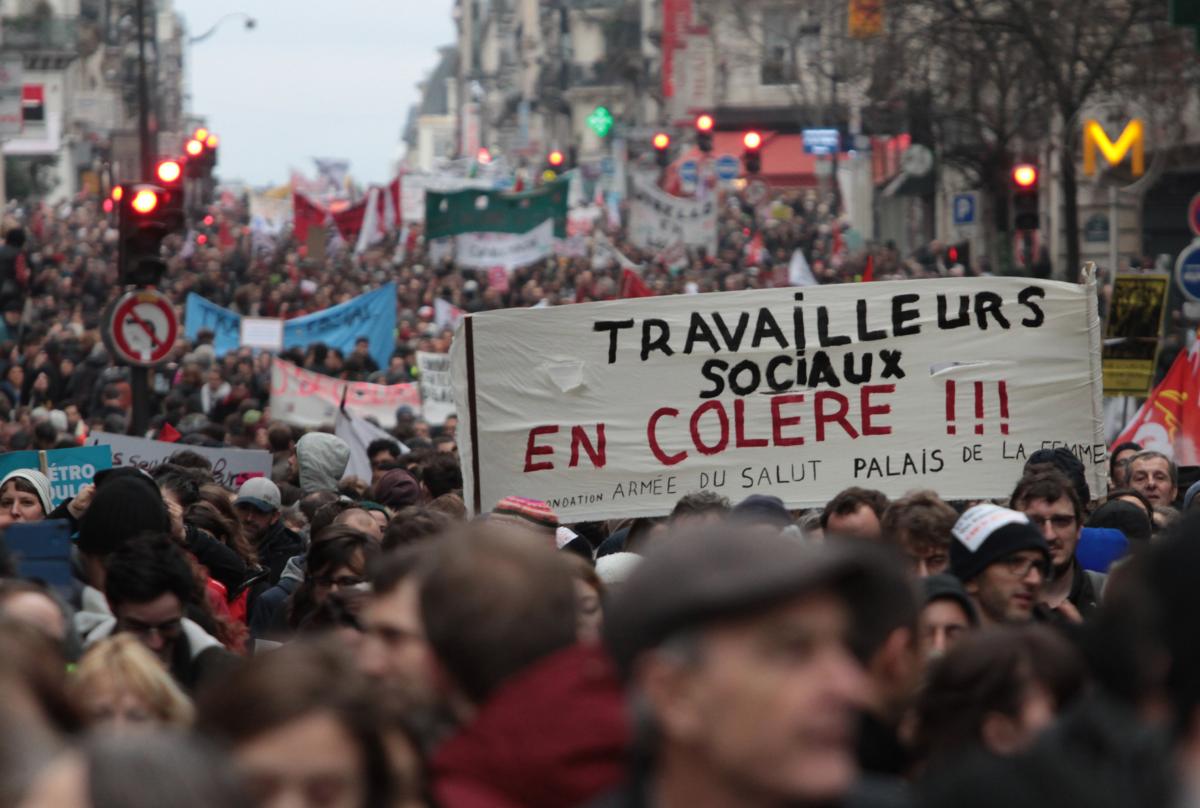 Travailleurs sociaux en colère