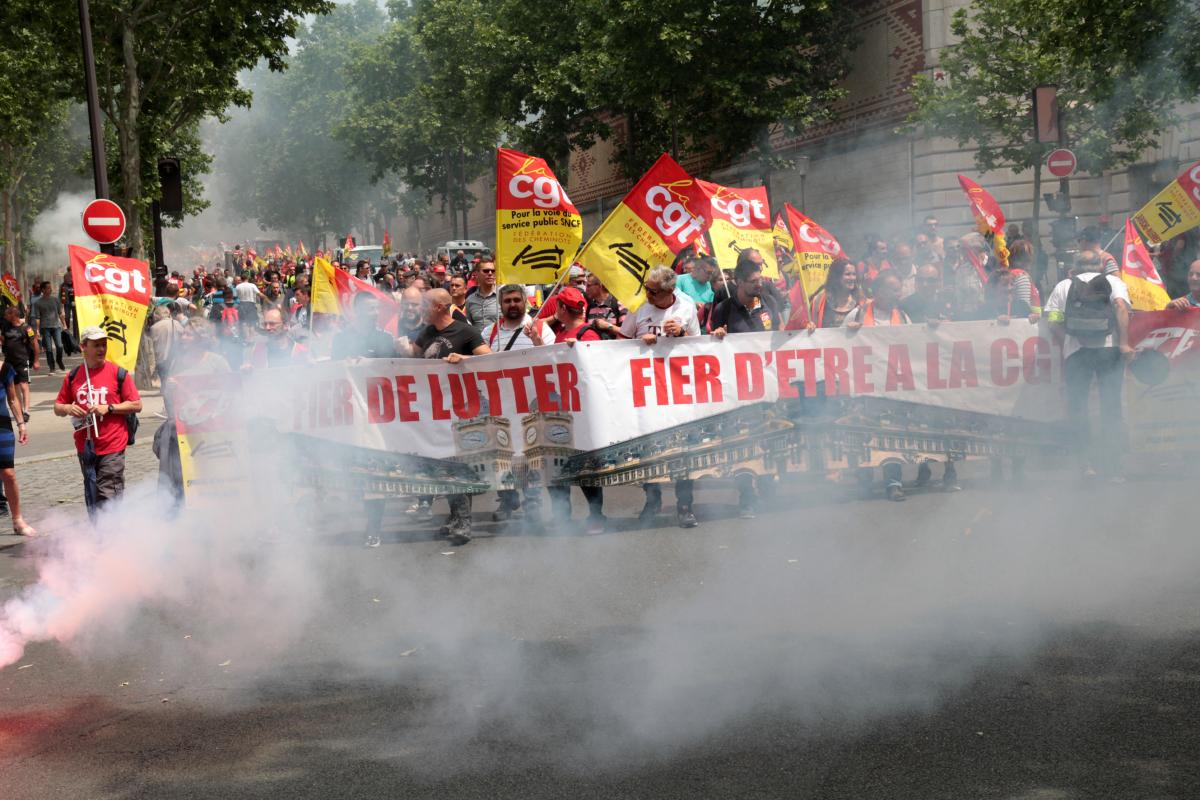 banderole Fier de lutter Fier d'être à la CGT