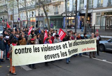 Lutte ouvrière. Manifestation contre les violences faites aux femmes, dimanche 25 novembre, Paris