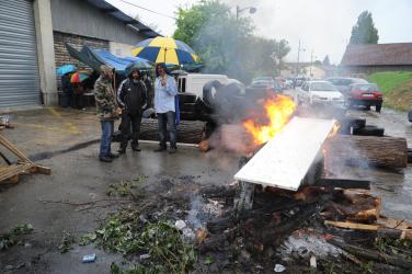 Grève occupation Dépôt de bus PHEBUS Versailles le Chesnay