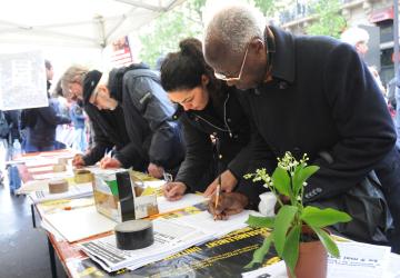 Signataires au Stand de Sud manifestation du 1er Mai Pas de prison pour Gaëtan et les autres condamnés pour avoir manifesté