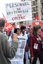 Personnel de Bretonneau en colère
