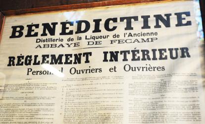 Règlement intérieur ancien du personnel ouvrières et ouvriers de la distillerie de la liqueur de lAbbaye de Fécamp