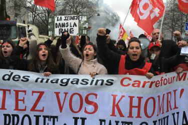 Cortège CGT salarié-es CARREFOUR