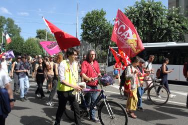 Manifestation de soutien au soulèvement des quartiers populaires à Strasbourg