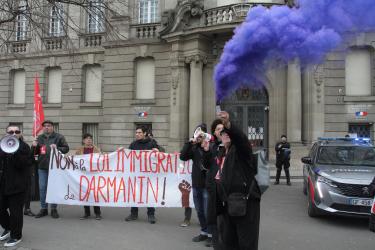Manifestation contre la loi Darmanin et prise de parole de soutien pour dénoncer la répression en Iran
