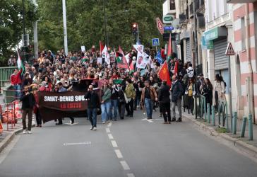 La manifestation sur le Quai de Seine