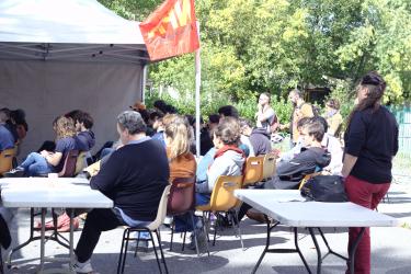 FRANCE - RAMONVILLE - FETE ANTICAPITALISTE - PUBLIC DU DEBAT POP CULTURE ET REVOLUTIONS