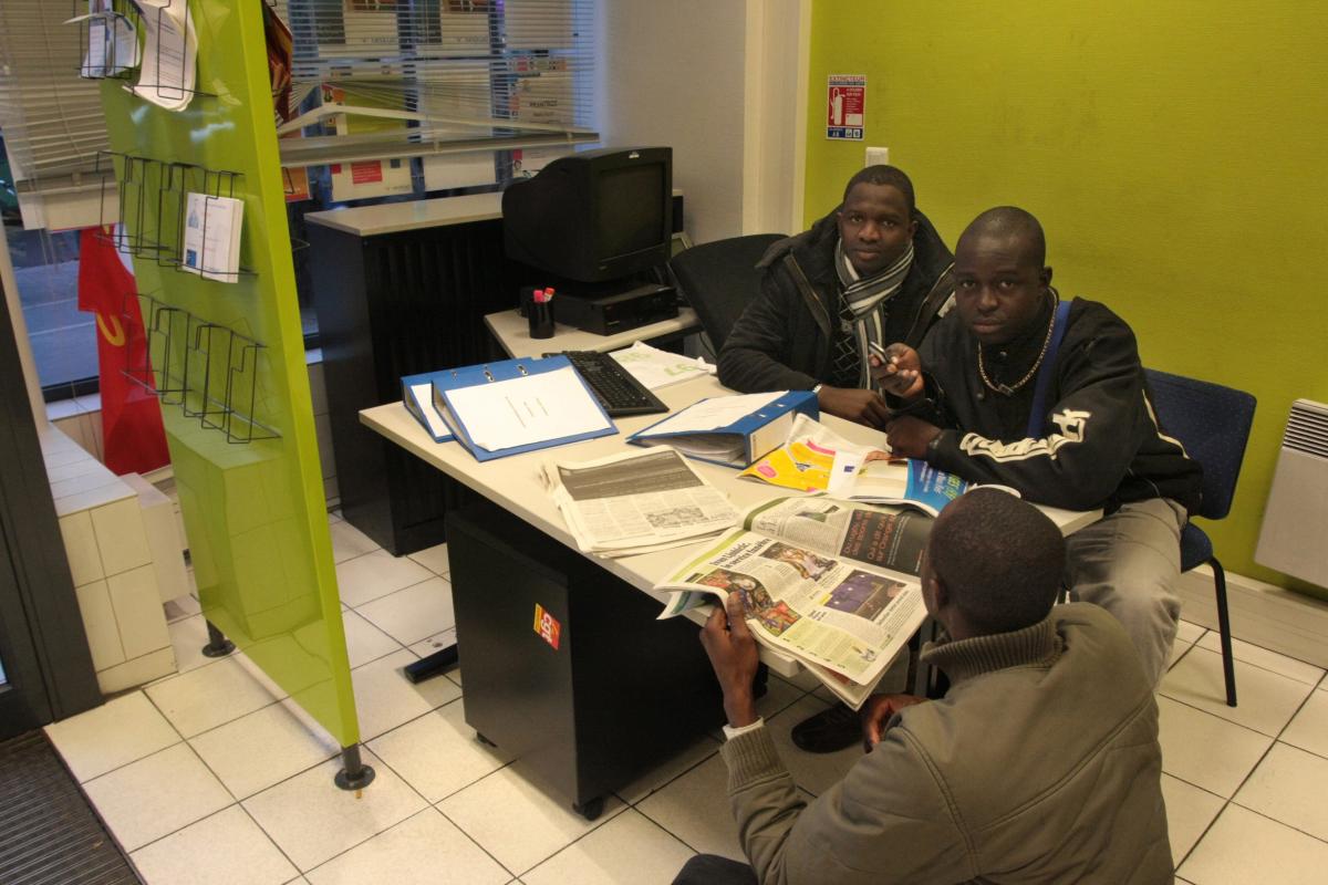 l'accueil de l'agence Randstad assuré par les grévistes