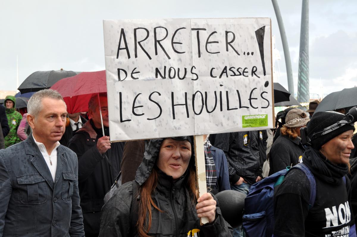 Manifestation contre l'implantation d'un terminal charbonnier