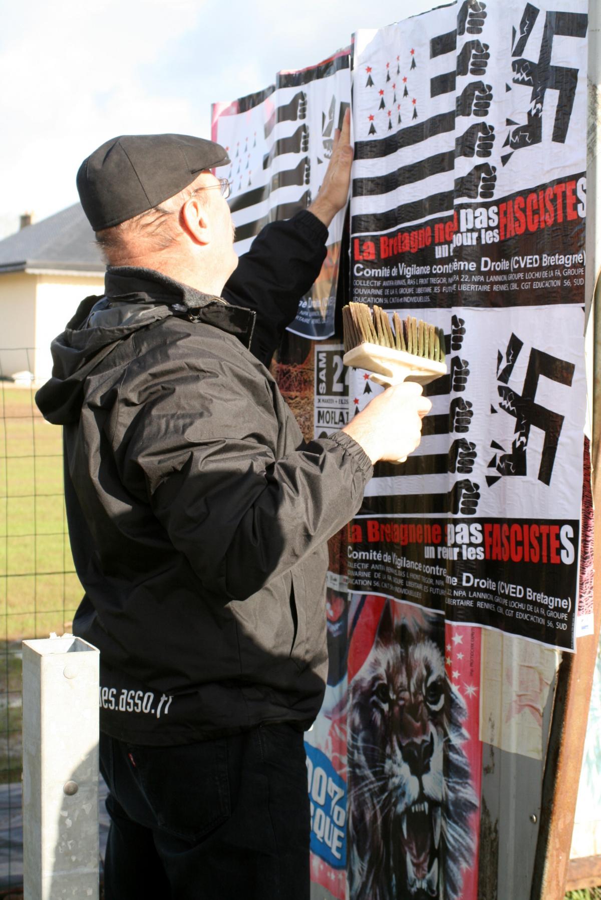 Collage anti fasciste.