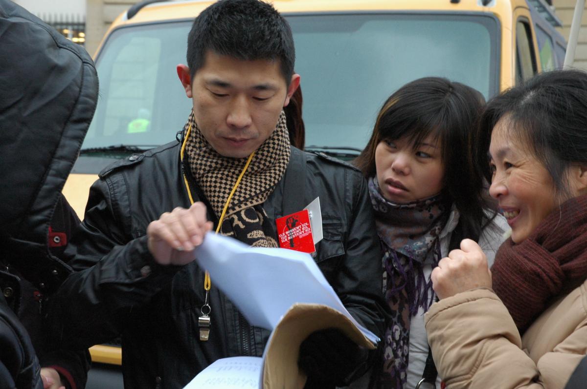 Travailleurs Chinois sans-papiers au Panthéon.