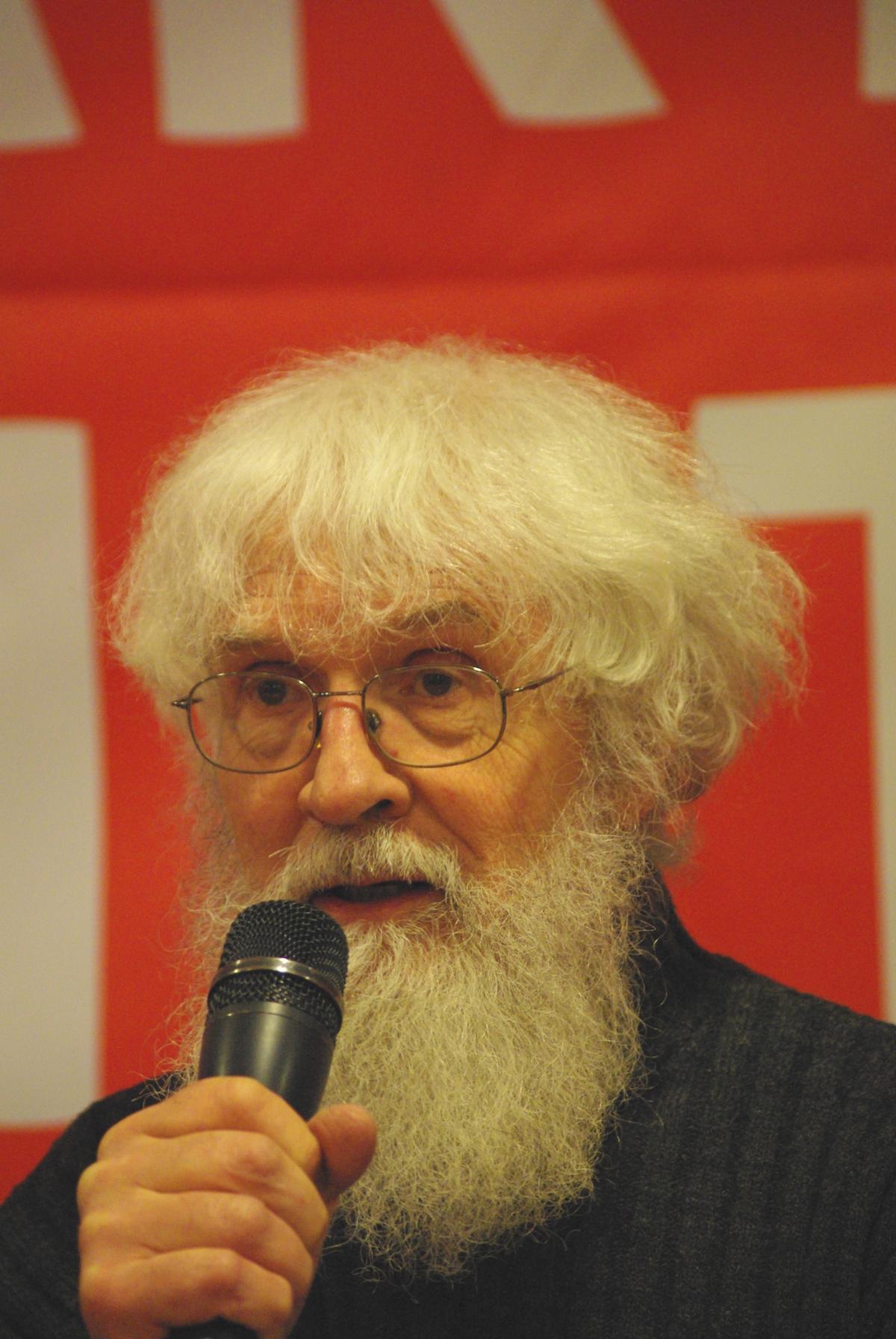 Le docteur Didier Poupardin au meeting pour les élèction à Choisy-le-Roi