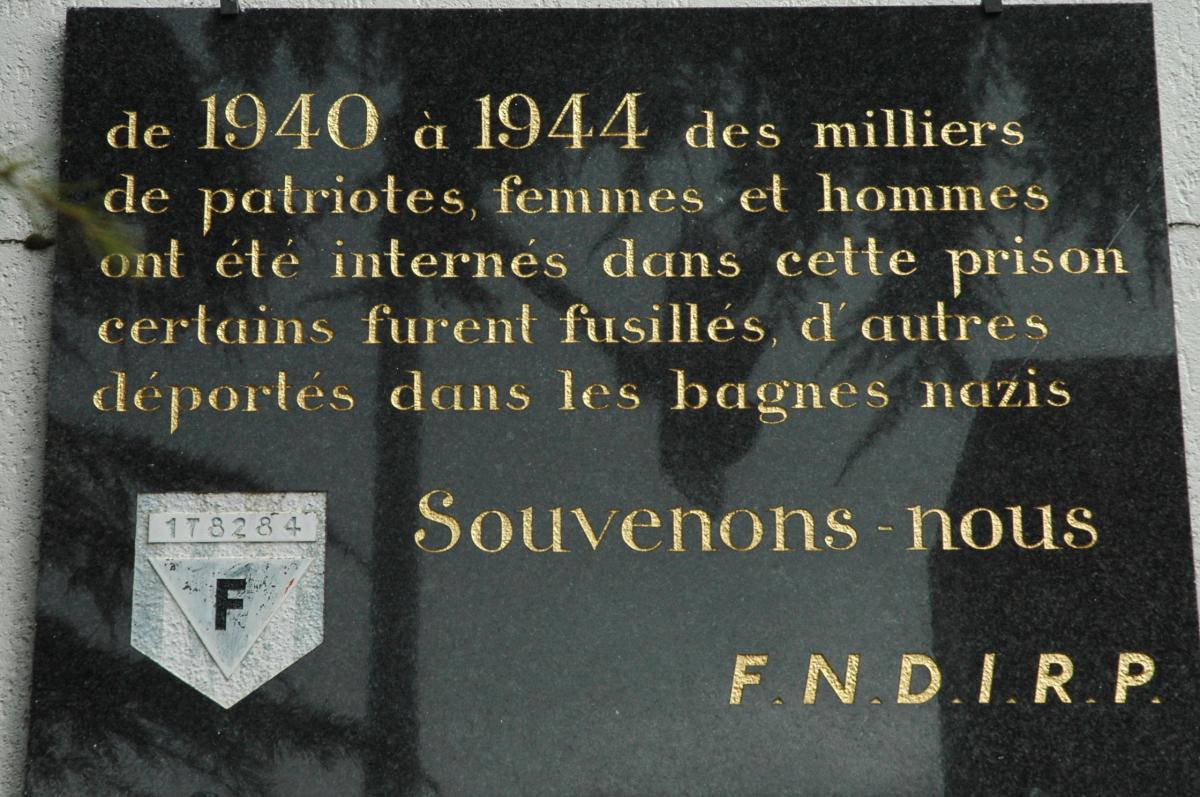 de 1940 à 1944 des milliers de patriotes Femmes et Hommes ont été internés à la prison de Fresnes certains furent fusillés.