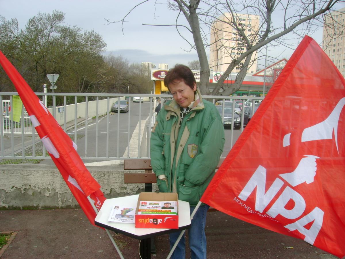 militante NPA 13. comité 10.11.12