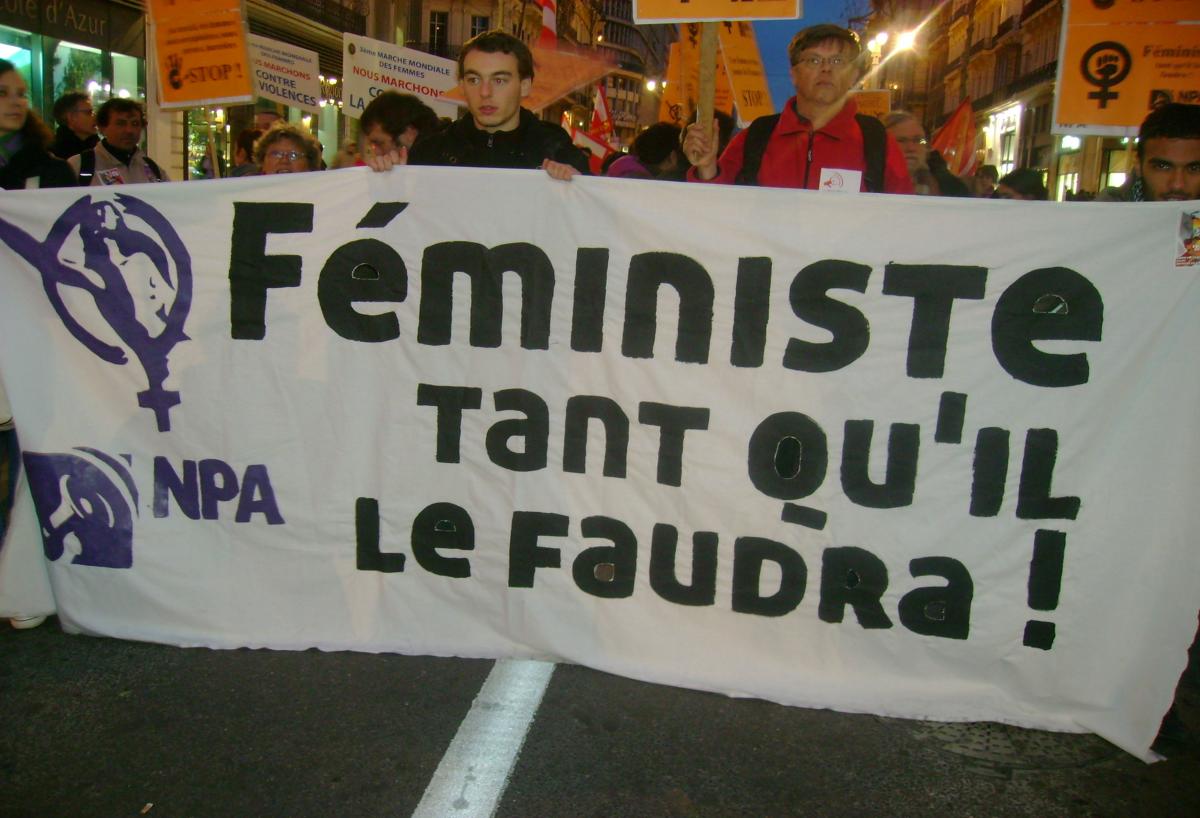 militants NPA 13 au centre ville de Marseille