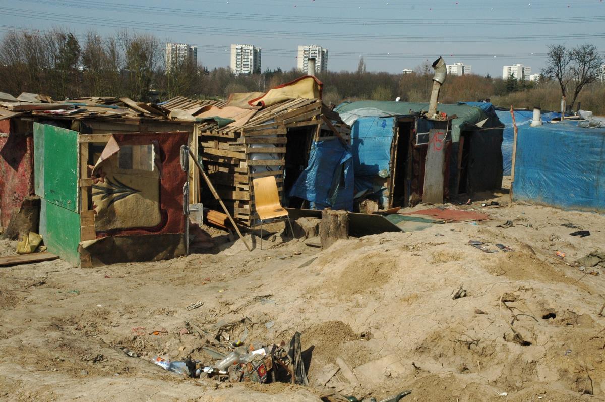 Camp des Roms à Massy Essonne.