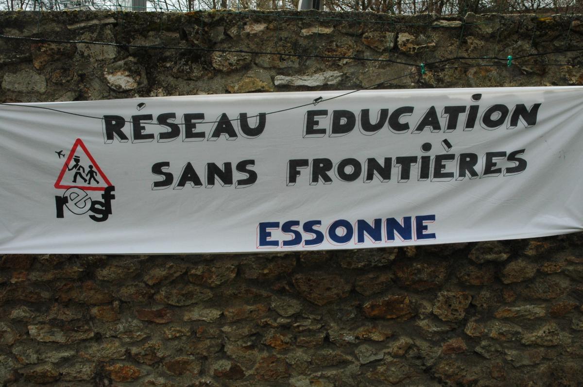Réseau Education Sans Frontières Essonne.