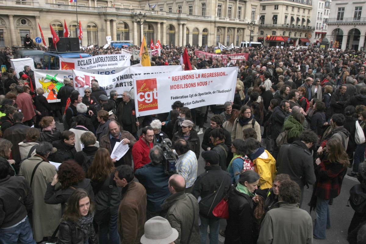 rassemblement place du Palais Royal