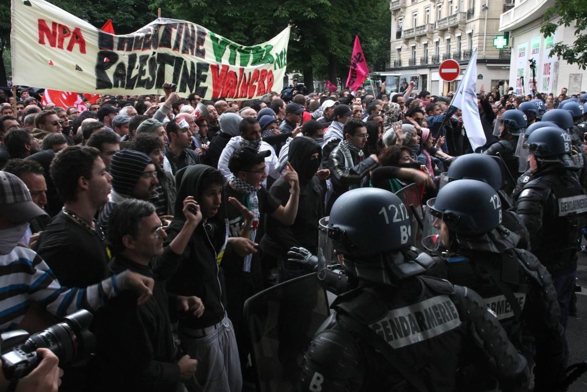 face à face avec la gendarmerie
