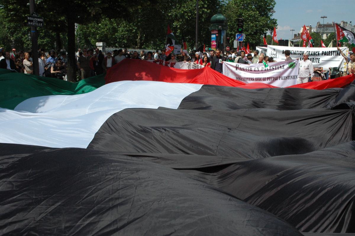 Drapeau Palestinien à la Bastille.