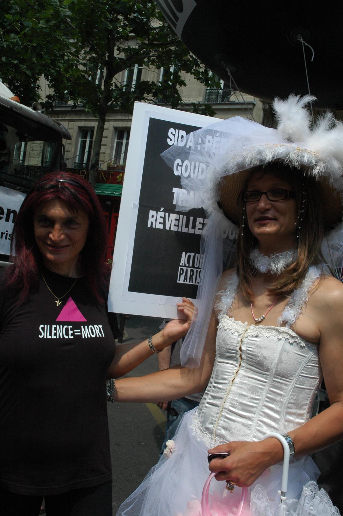 Tee-shirt,ACT UP,Silence égal Mort.