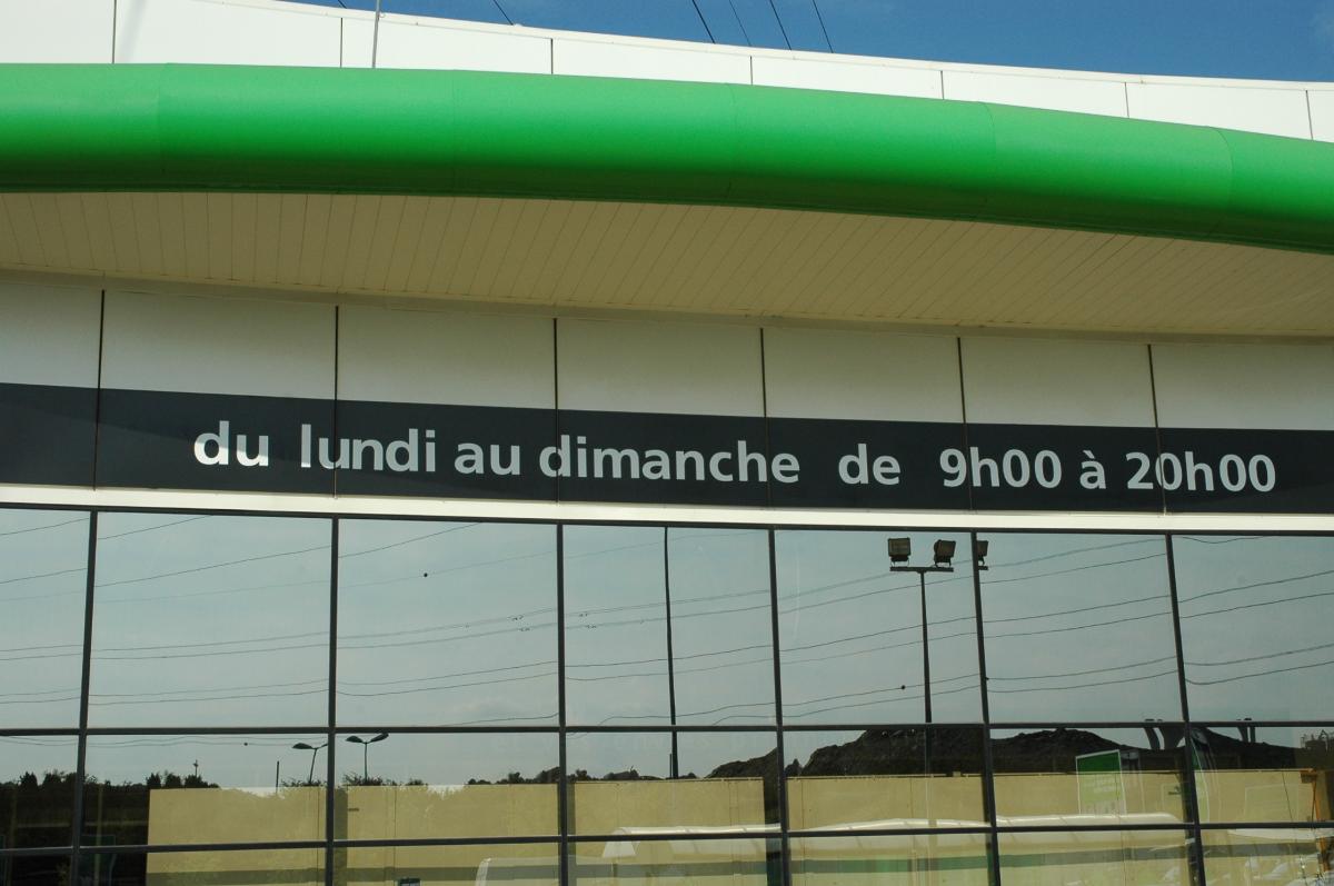Magasin Leroy Merlin ouvert le dimanche à Massy Essonne.