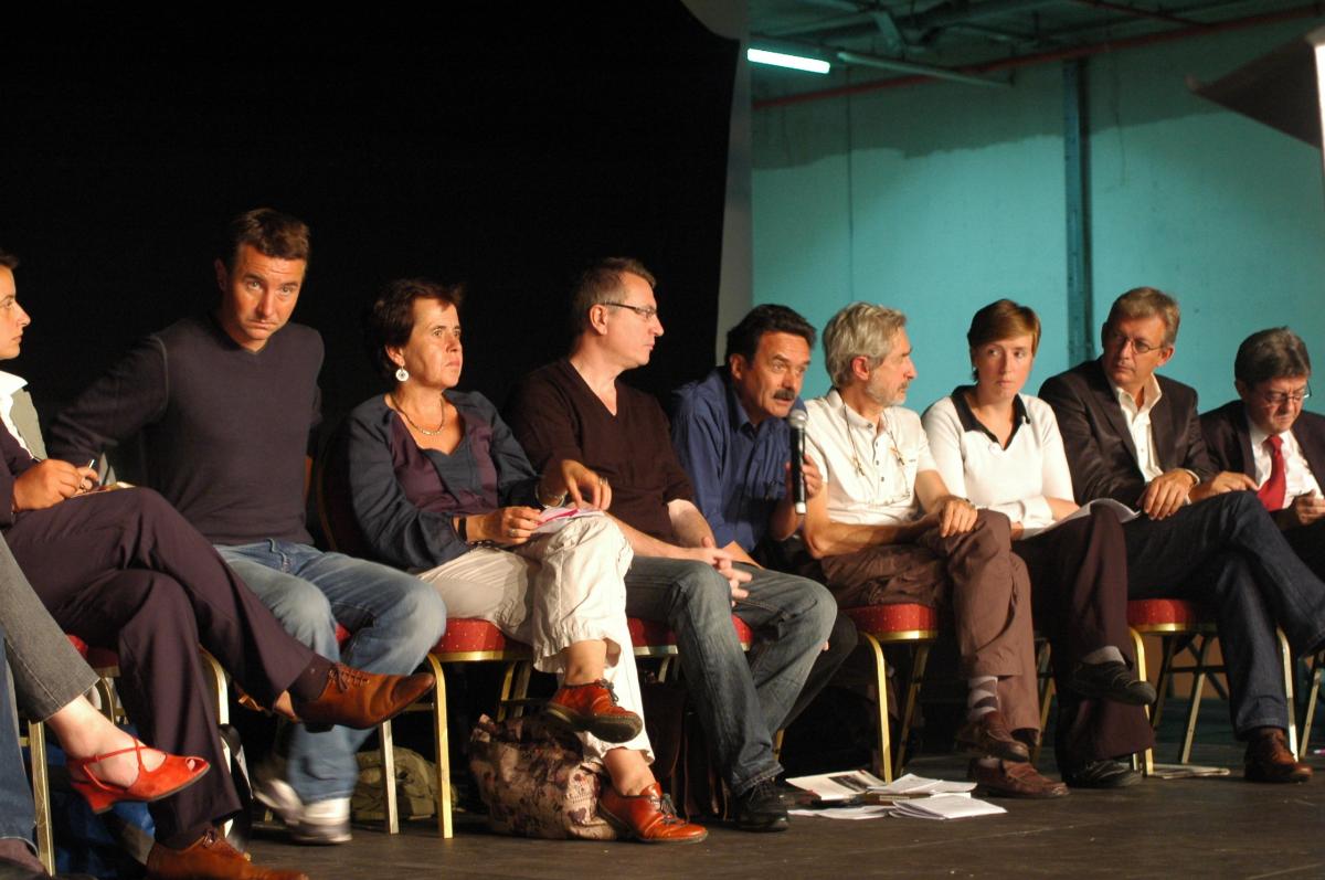 Intervenants, salle Paris-Est Montreuil, Modération: Edwy Plenel.