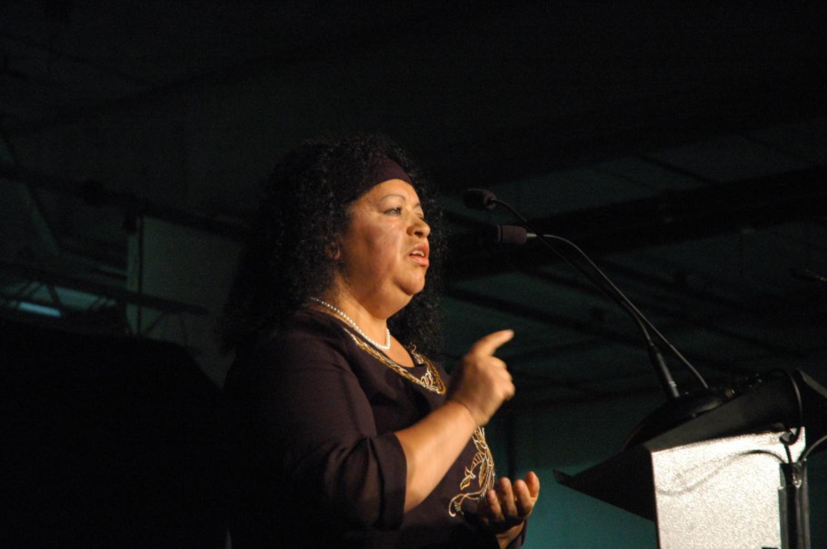 Intervenant: Faïma sans emploi.