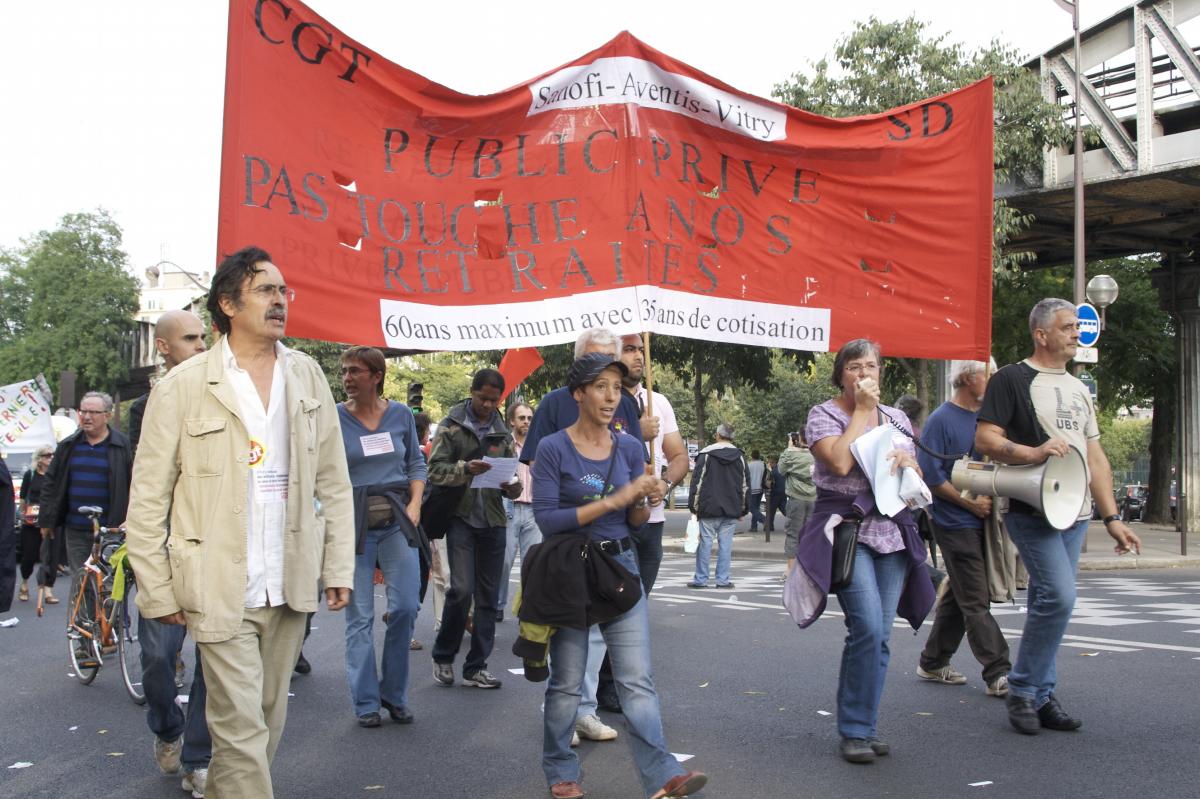 Banderole CGT et SD Sanofi Vitry