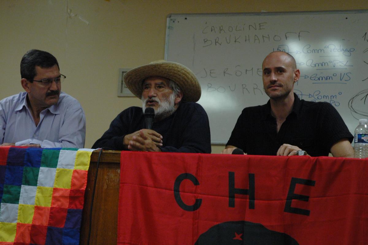 Hugo Blanco actuellement directeur du journal, Lucha Indígena basé à Cusco, ville du sud-est du Pérou.
