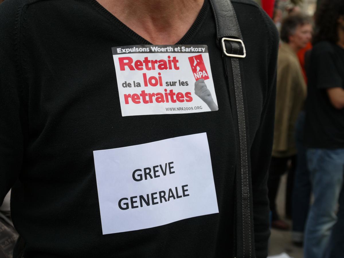 Retrait de la loi sur les retraites, Grève générale
