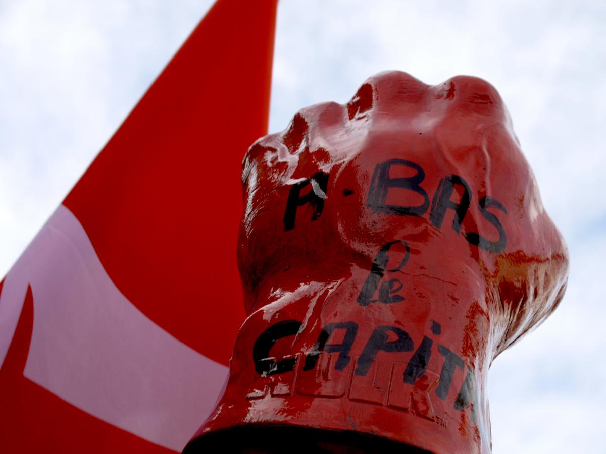 A bas le capitalisme !