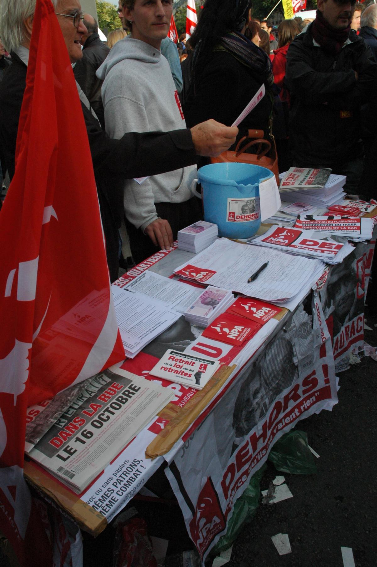 stand du point fixe Npa Paris.