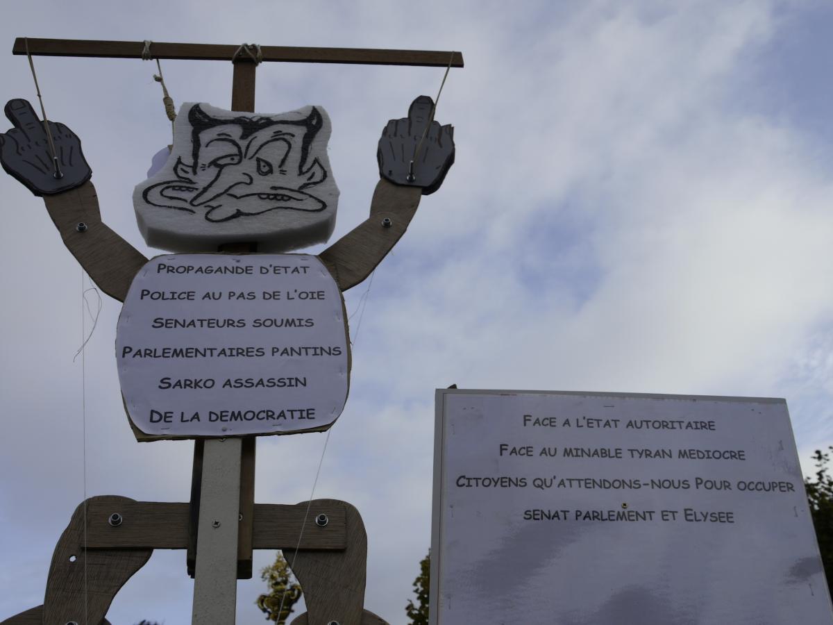 Propagande d'Etat, police au pas de l'oie, sénateurs soumis, parlementaires pantins , Sarko assassin de la démocratie