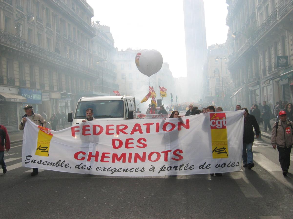 Manifestation fonction publique et cheminots 8/02/2007.