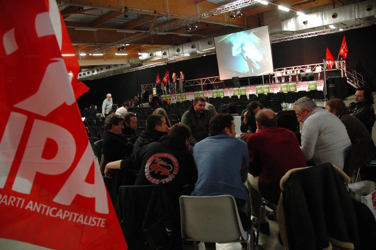 Commission à la conférence nationale du Npa Montreuil.