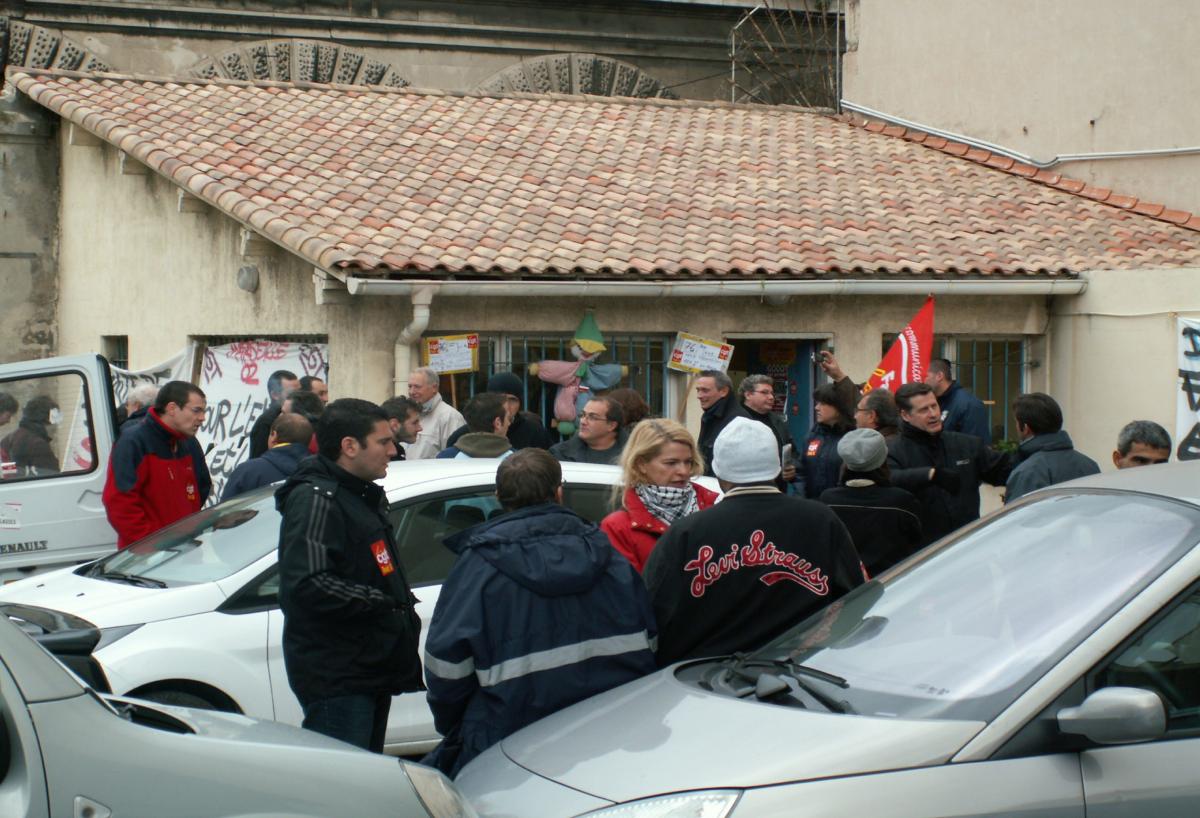rassemblement des syndicats de la poste